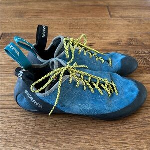 Scarpa Helix Rock Climbing Shoes Hyper Blue Lace Up Mens Size 10 / 43 EU